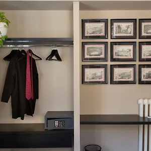 App Condotti Luxury In Roma